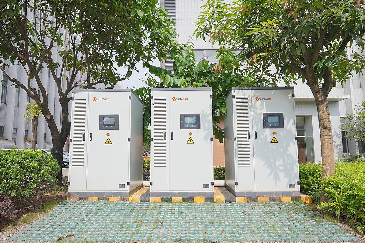中国 300kW/645kWh 储能项目