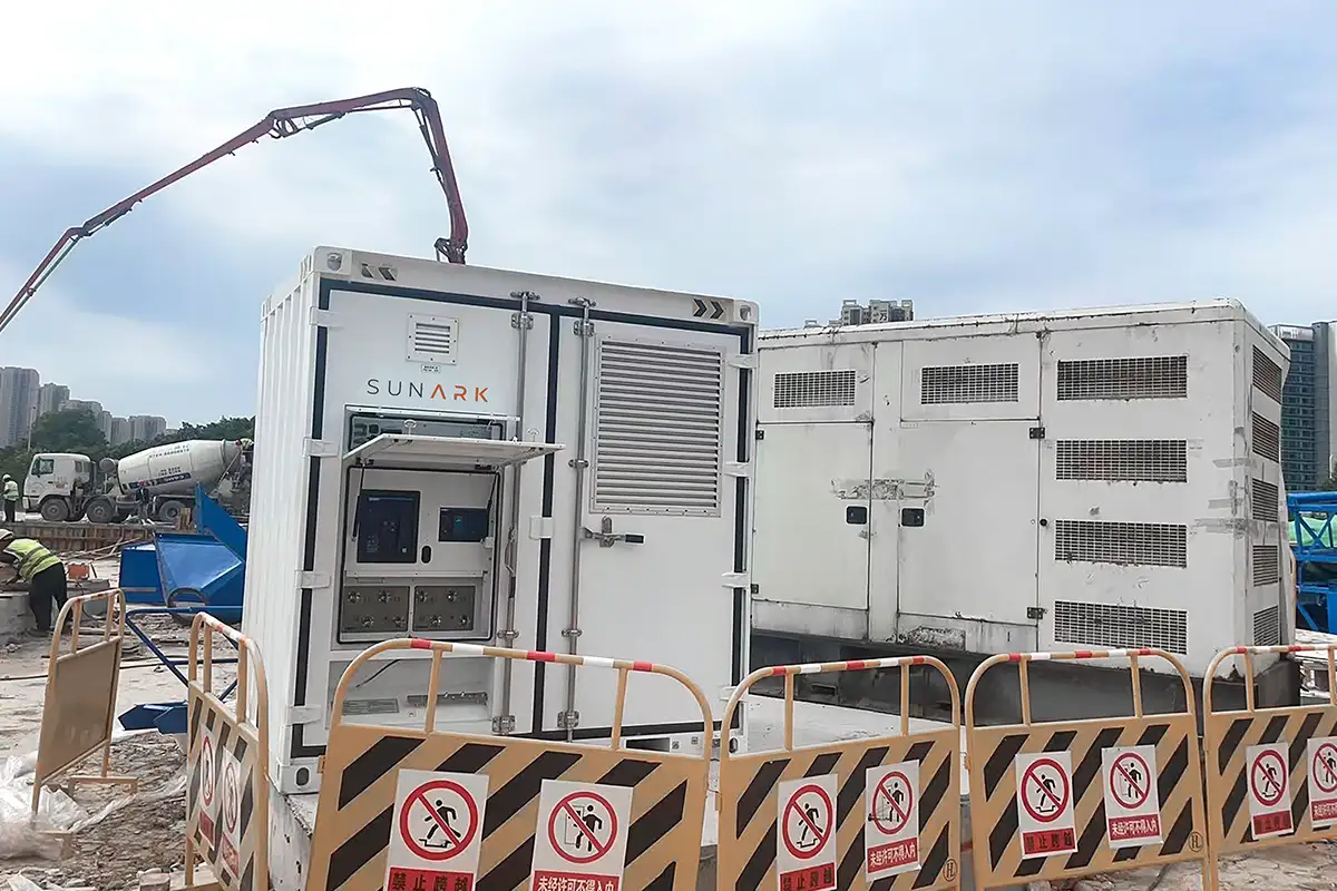 中国 250kW/307kWh 储能系统 + 250kVA 柴油发电机组混合系统