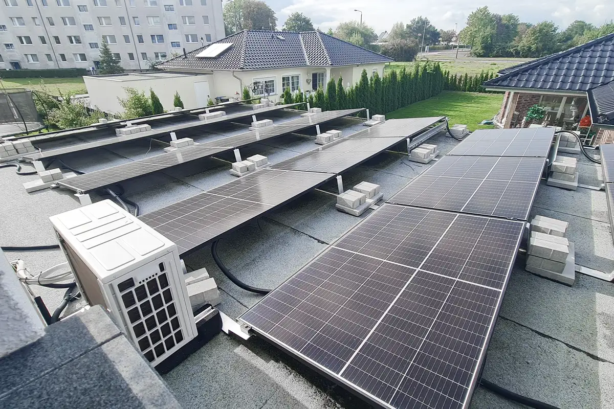 德国12000 BTU交直流混合太阳能空调系统