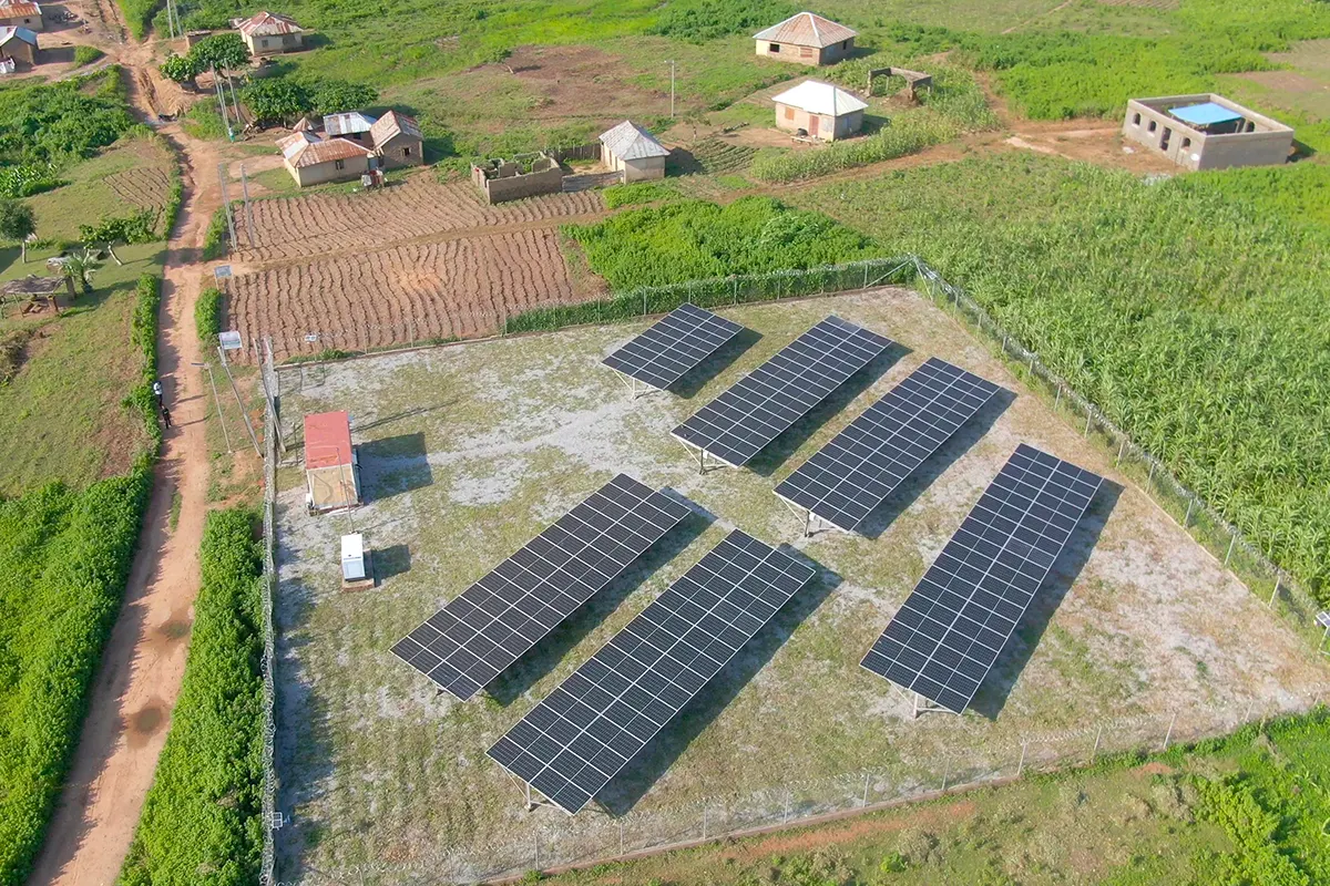 肯尼亚 80kWp 光伏系统 + 80kW/160kWh 储能系统 + 80kVA 柴油发电机微电网项目