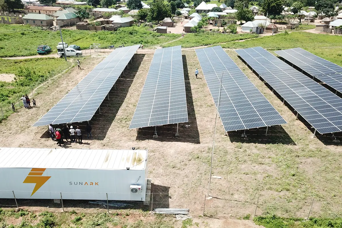 尼日利亚 334KW光伏+1MW/2MWh储能系统微电网项目