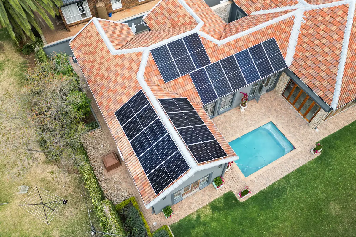 南非 9.9kW光伏+16kW/14kWh储能系统