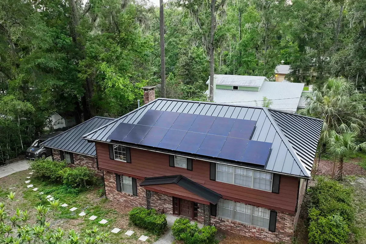 美国 12.6kW光伏+10kW/15kWh储能混网系统