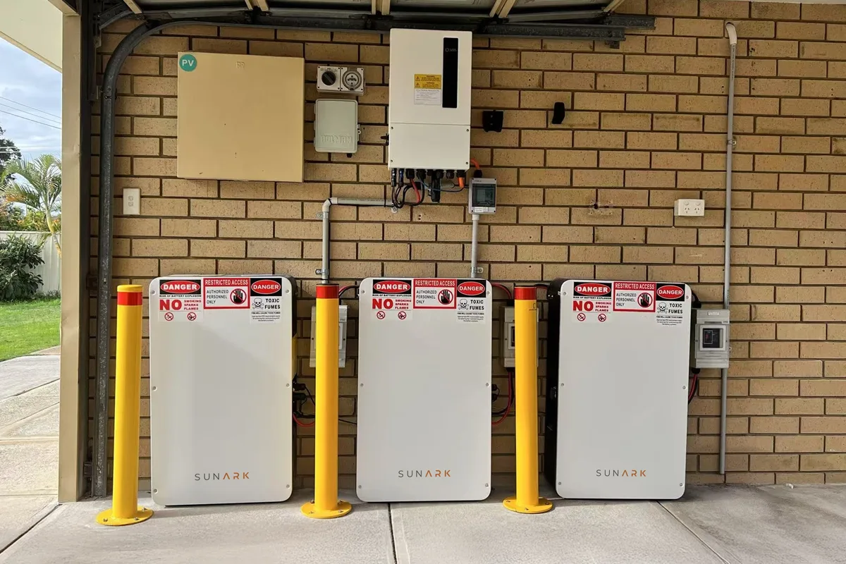 澳大利亚 3 × 10.24kWh 锂电池储能系统