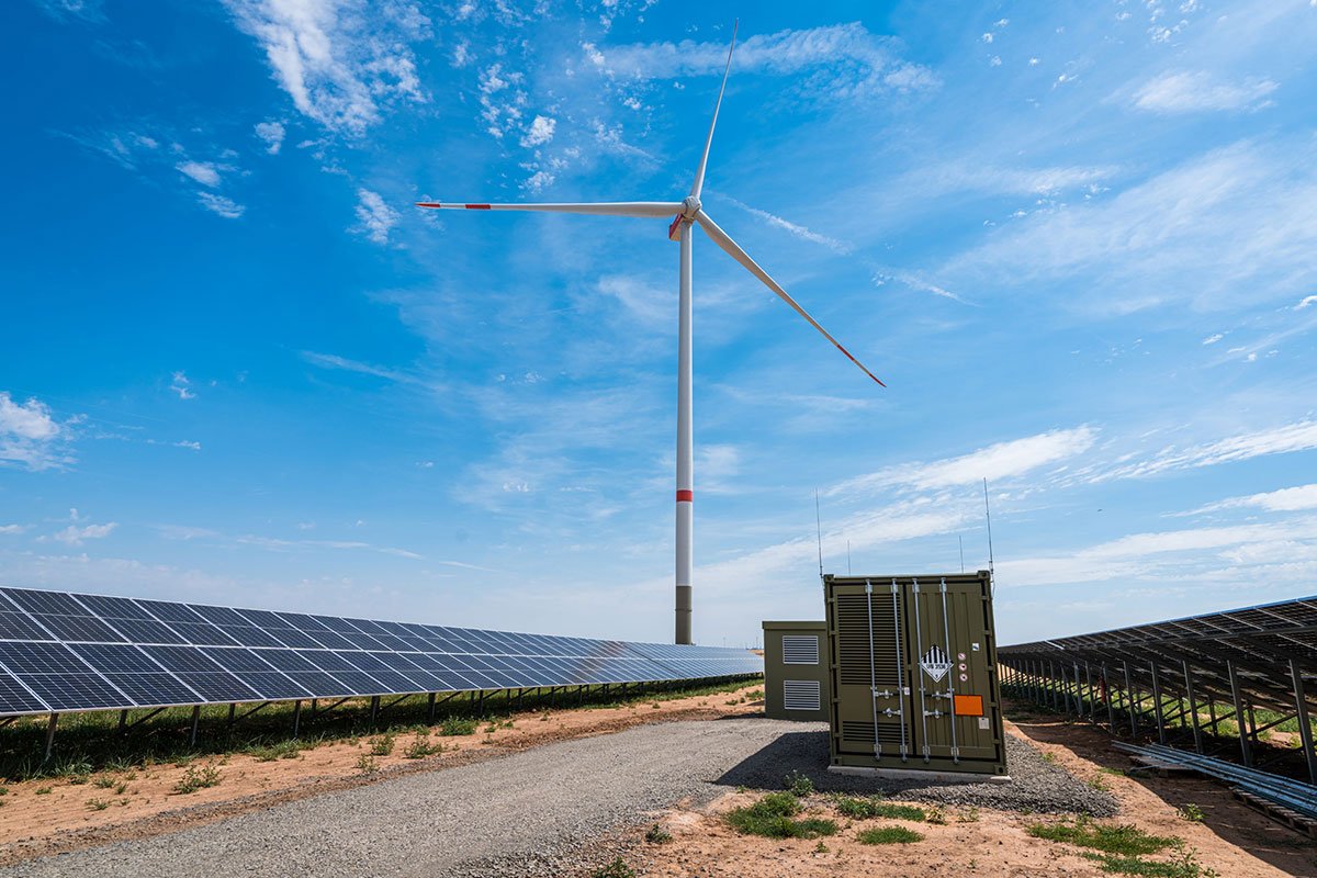 德国3.3MW风力发电 + 4.27MW光伏发电 + 1.5MW /2.2MWh储能微电网项目